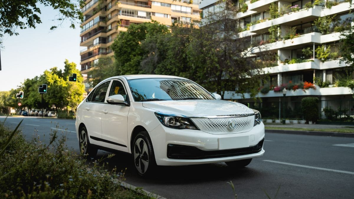 Dongfeng E70: el segundo eléctrico más comprado en Chile ahora a la venta para todo público