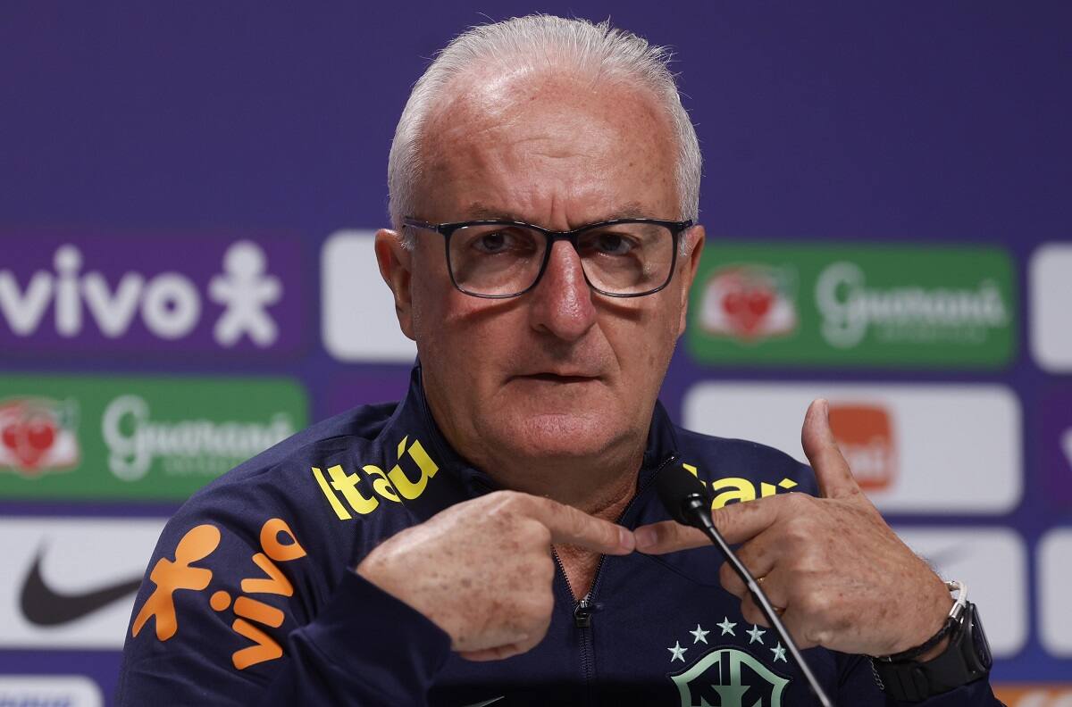 Técnico de la Selección de Brasil sufrió hackeo de su WhatsApp: estafador le pidió dinero a jugadores