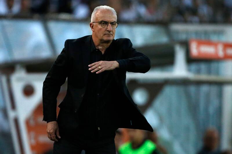 Dorival Júnior sufrió el hackeo de su WhatsApp y el estafador le pidió dinero a sus contactos. (Foto: Aton)