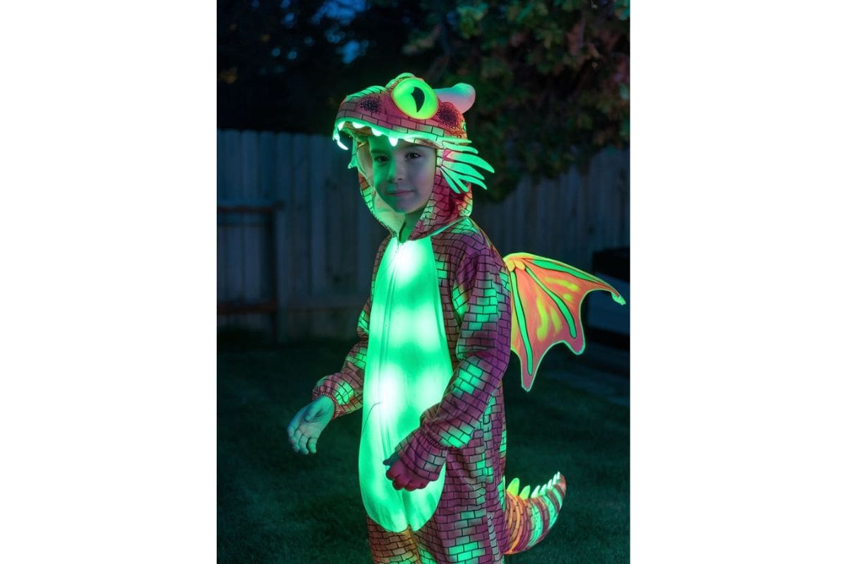 Es un disfraz entretenido y original.
Créditos: Pinterest.