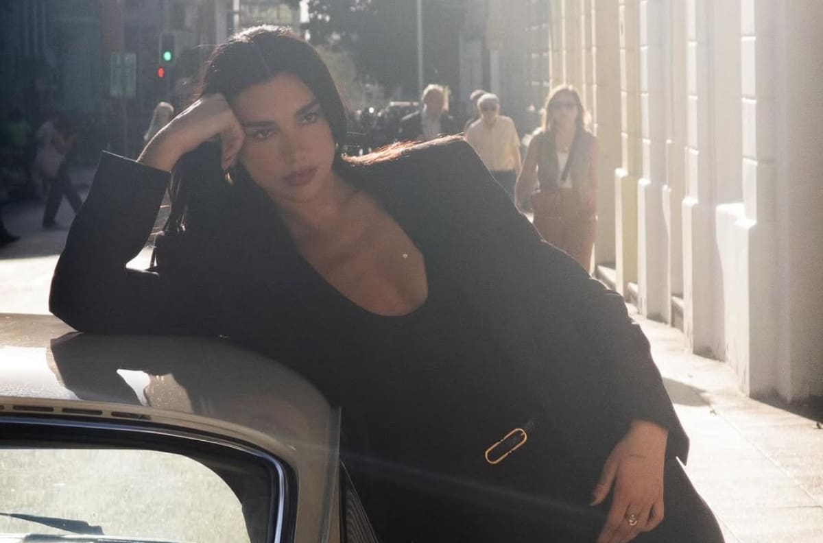 “En esas mismas calles...”: Los mejores comentarios que dejaron los chilenos en el último posteo de Dua Lipa