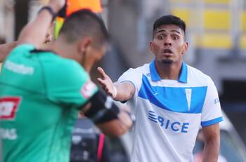 La decisión que tomó Dylan Escobar en medio de su falta de minutos en la UC