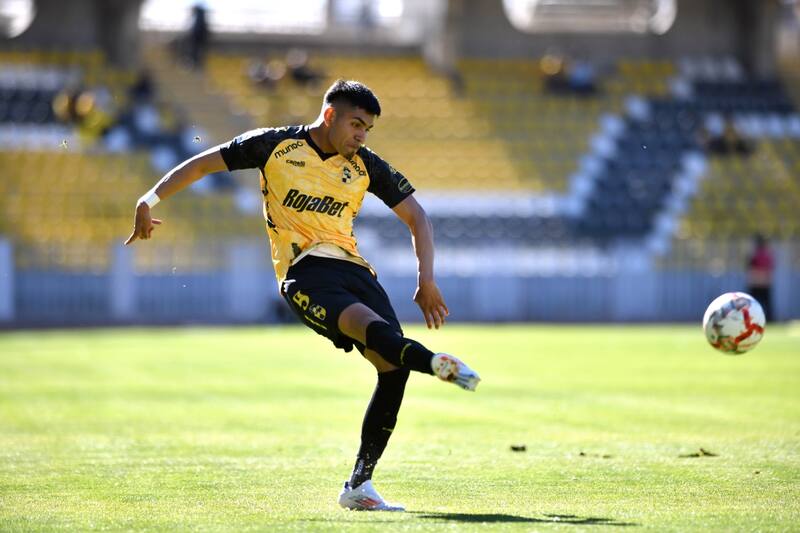 Dylan Escobar estuvo en el rada de Colo Colo.