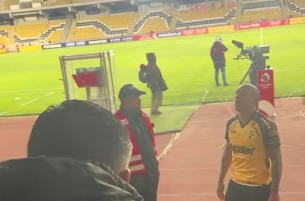 VIDEO | Dylan Glaby fue amenazado por un furioso hincha tras el empate entre Coquimbo y la U