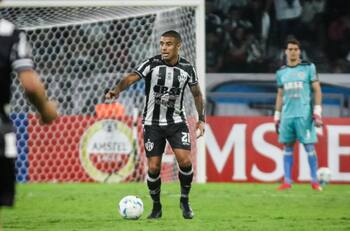 Unión Española y Deportes Iquique se pelean el fichaje de este volante del fútbol argentino