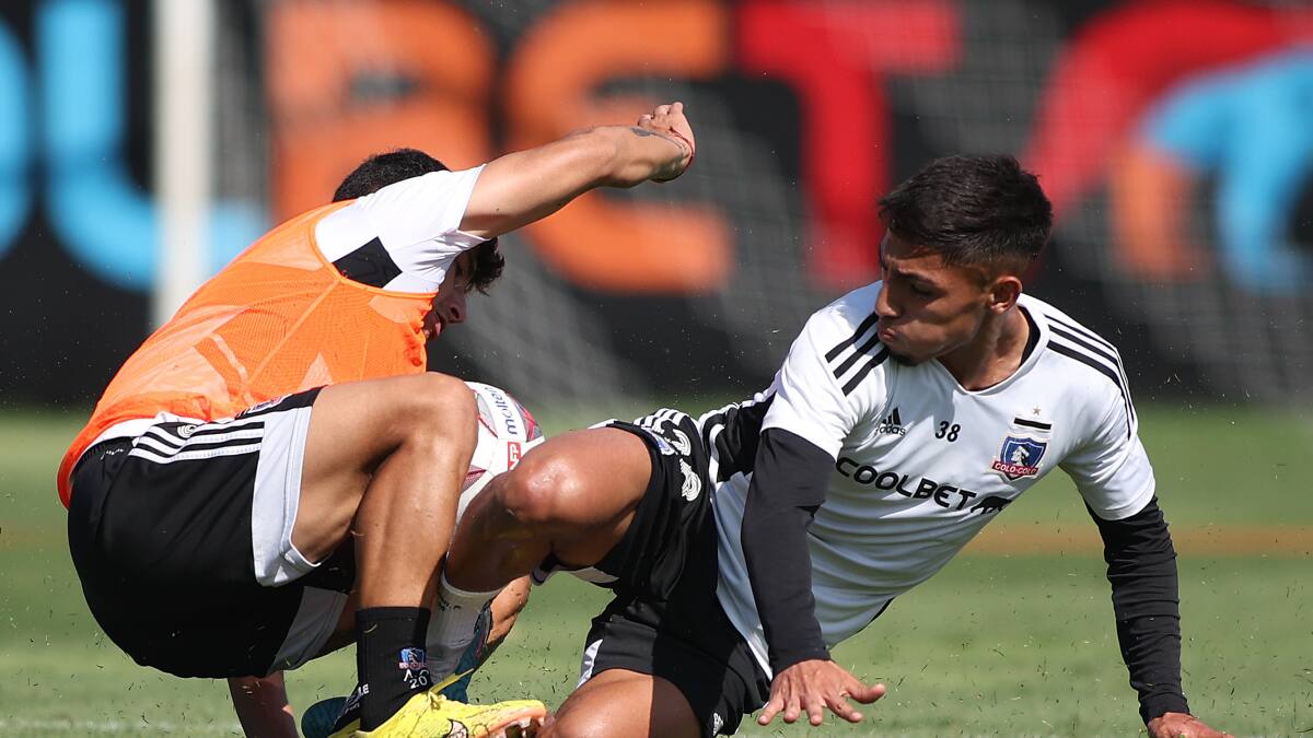 Le avisaron que no iba a ser considerado en Colo Colo, entrena por su parte y todavía no recibe ofertas