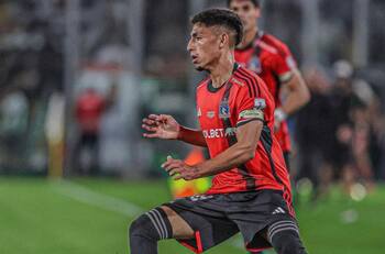 Era llamado a ser importante para Jorge Almirón esta temporada y ahora parte rumbo a Deportes Limache