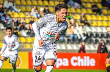 “Conseguí lo que andaba buscando”: está en el equipo revelación del fútbol chileno y debe volver a Colo Colo