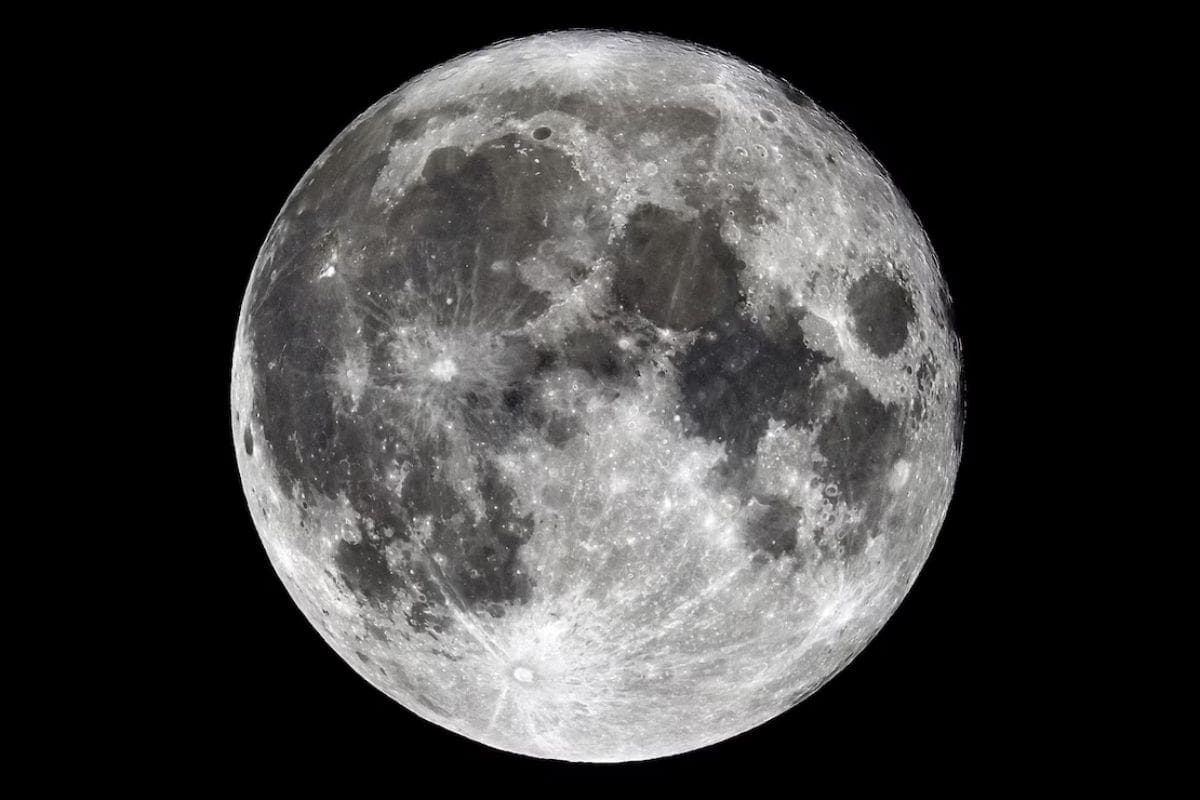 El eclipse de marzo pondrá la luna en tonos rojizos.