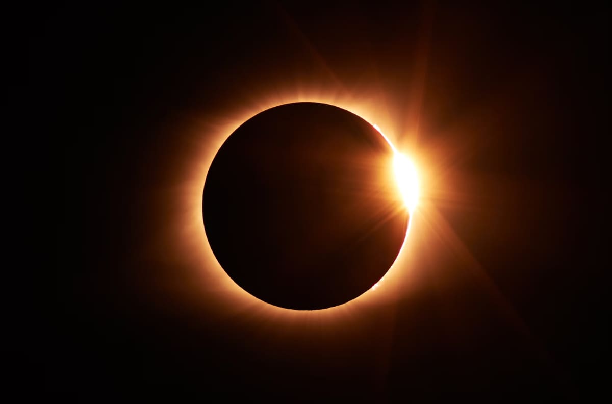 Eclipse solar en Chile HOY: A qué hora comienza y dónde podrá verse de mejor manera