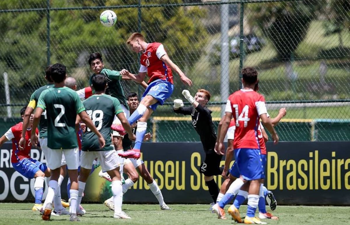 Ed Verhoeven jugando por La Roja.