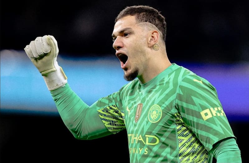 El brasileño está muy cerca de dejar el Manchester City. Créditos: @ederson93.