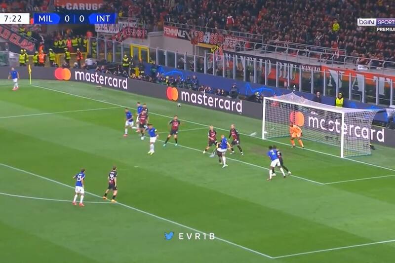 Edin Dzeko puso el 1-0 en favor del Inter de Milan ante AC Milan en la Champions League.