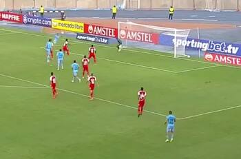 VIDEO | ¡De palomita! Edson Puch marcó un golazo contra Santa Fe por Copa Libertadores