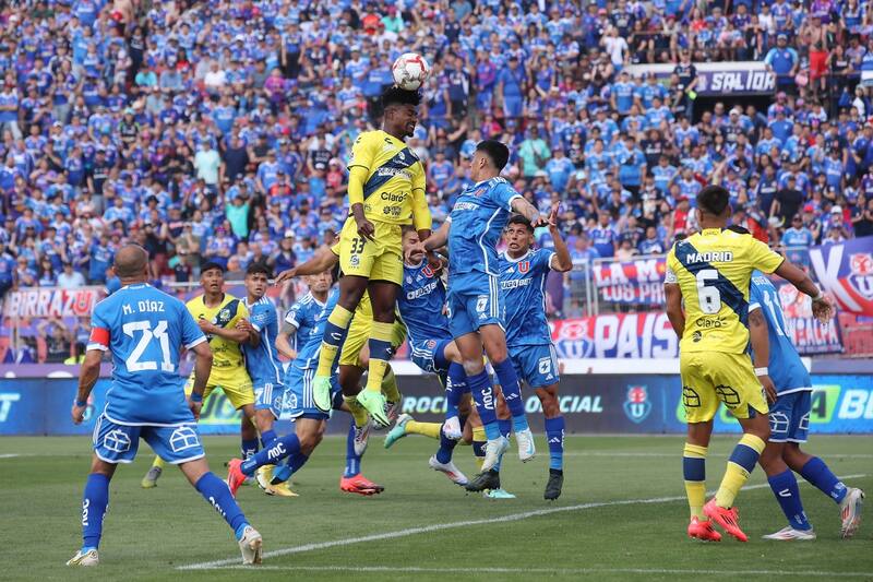 le dice adiós al fútbol chileno. Foto: Agencia Aton.