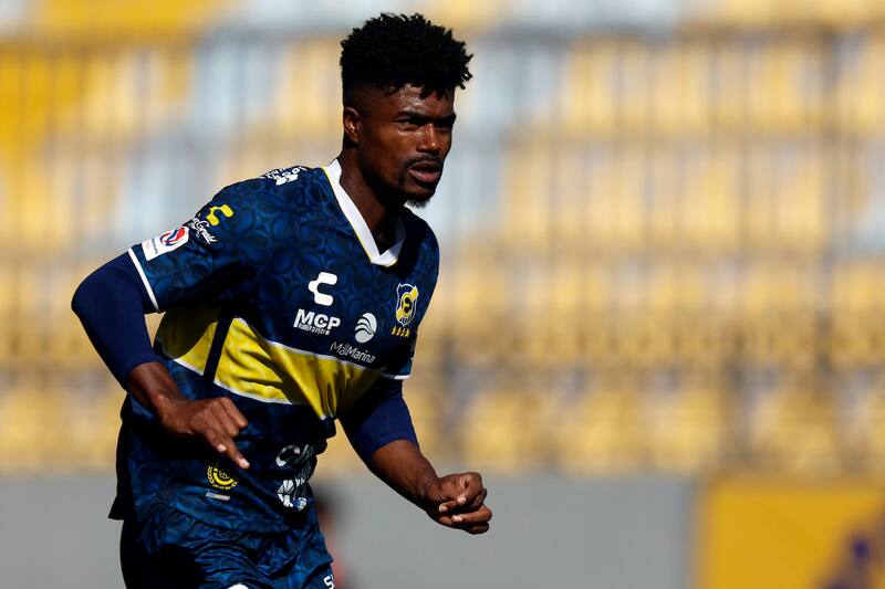 Eduardo Bauermann aún no confirma su renovación con Everton.