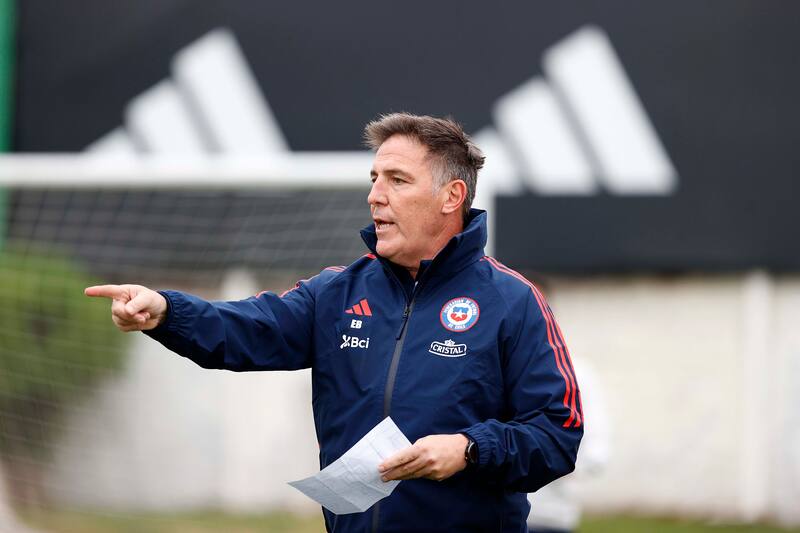 Eduardo Berizzo ya lleva un año al mando de La Roja.
