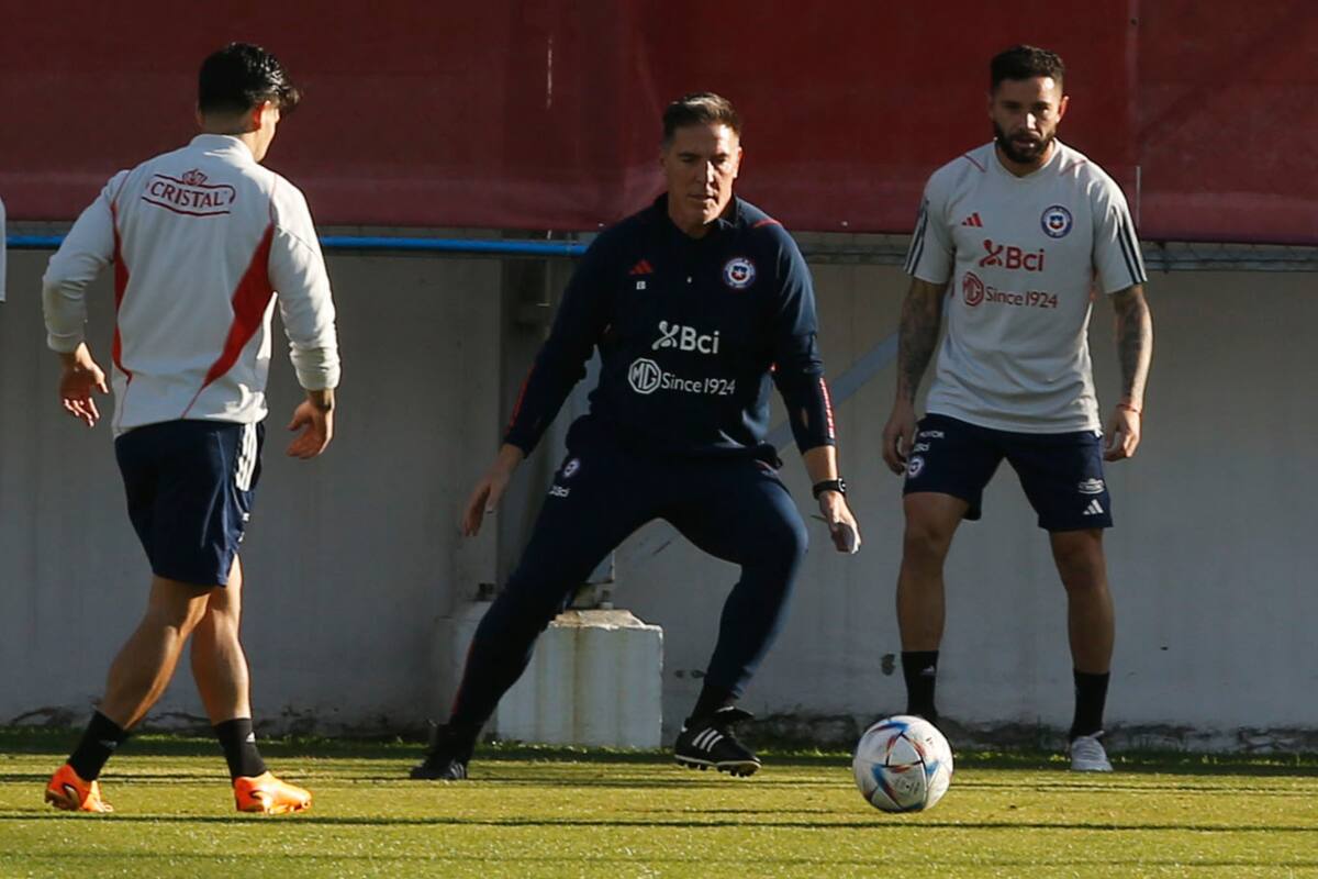 Eduardo Berizzo prepara su debut oficial en la Roja (Foto: Aton)