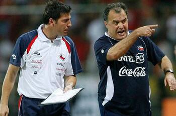 Uruguayo campeón con la U y su picante advertencia a La Roja por Marcelo Bielsa: “El entrenador de ustedes es alumno del nuestro”