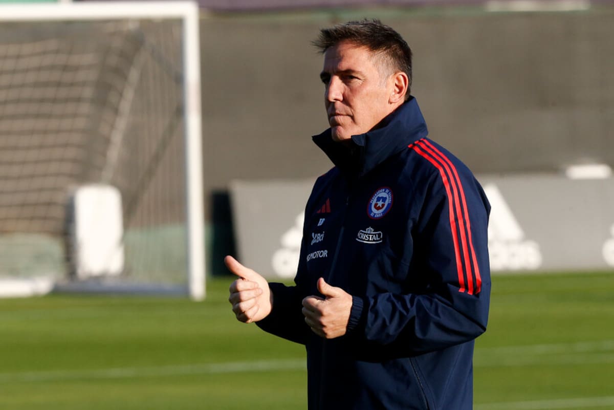 El director técnico de La Roja en Juan Pinto Durán. Foto: Aton.