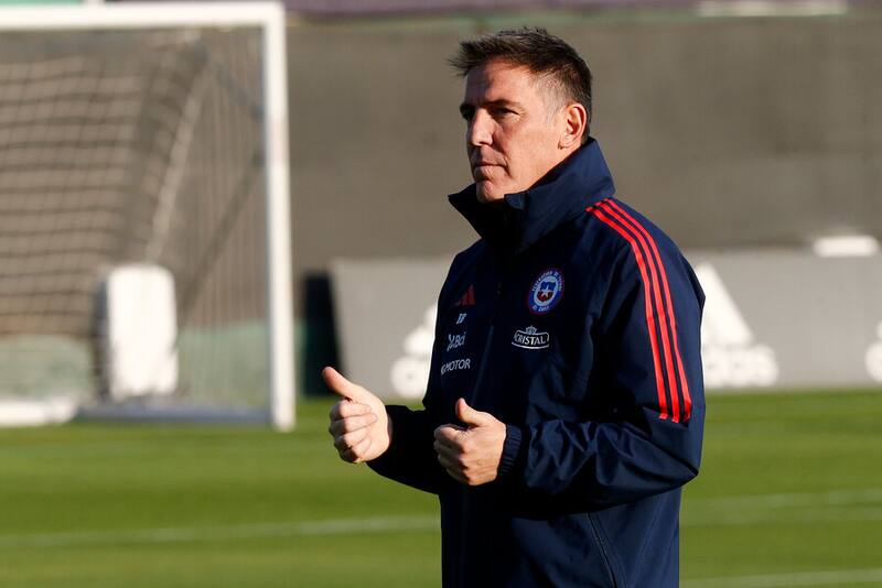 El director técnico de La Roja en Juan Pinto Durán. Foto: Aton.