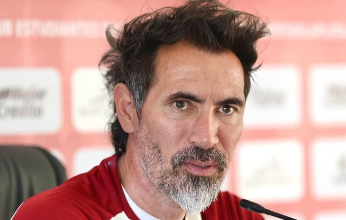 Entrenador de Estudiantes de La Plata. Foto: Instagram Estudiantes.
