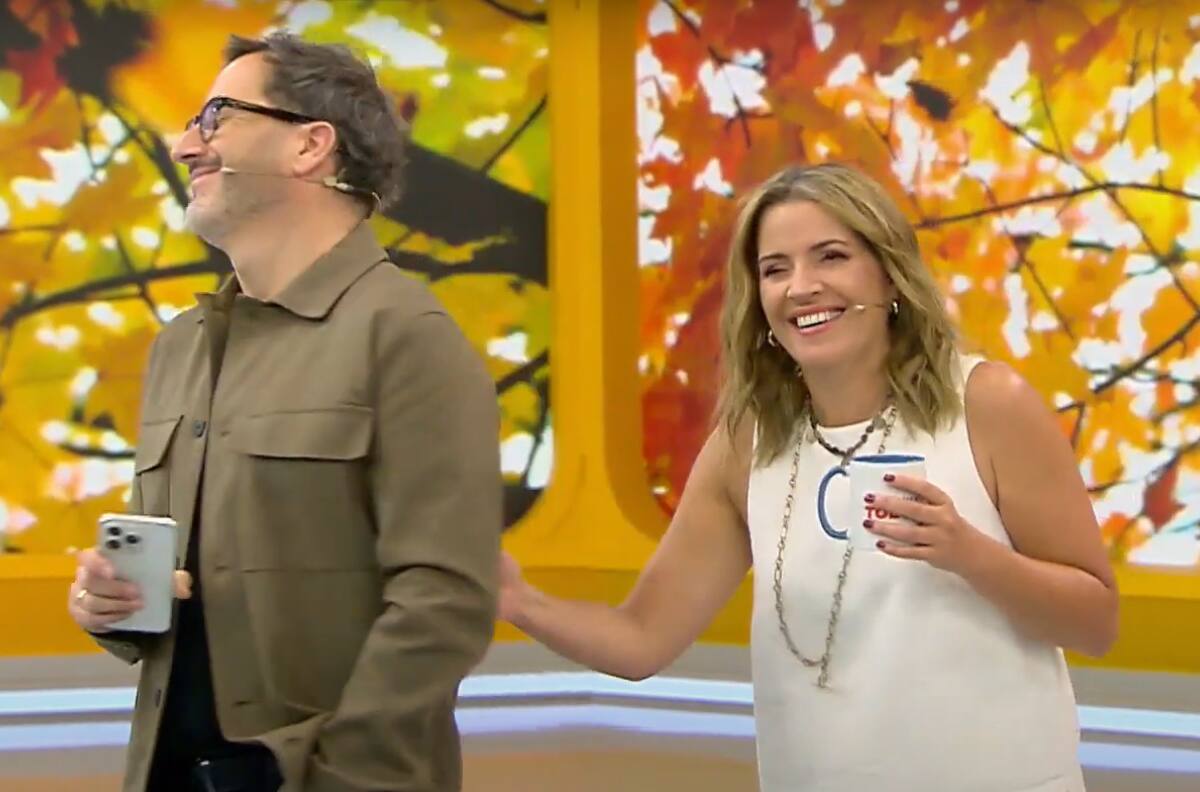 “A esta edad...”: La broma subida de tono de Monserrat Álvarez a Eduardo Fuentes que sacó risas en el Día de la Felicidad