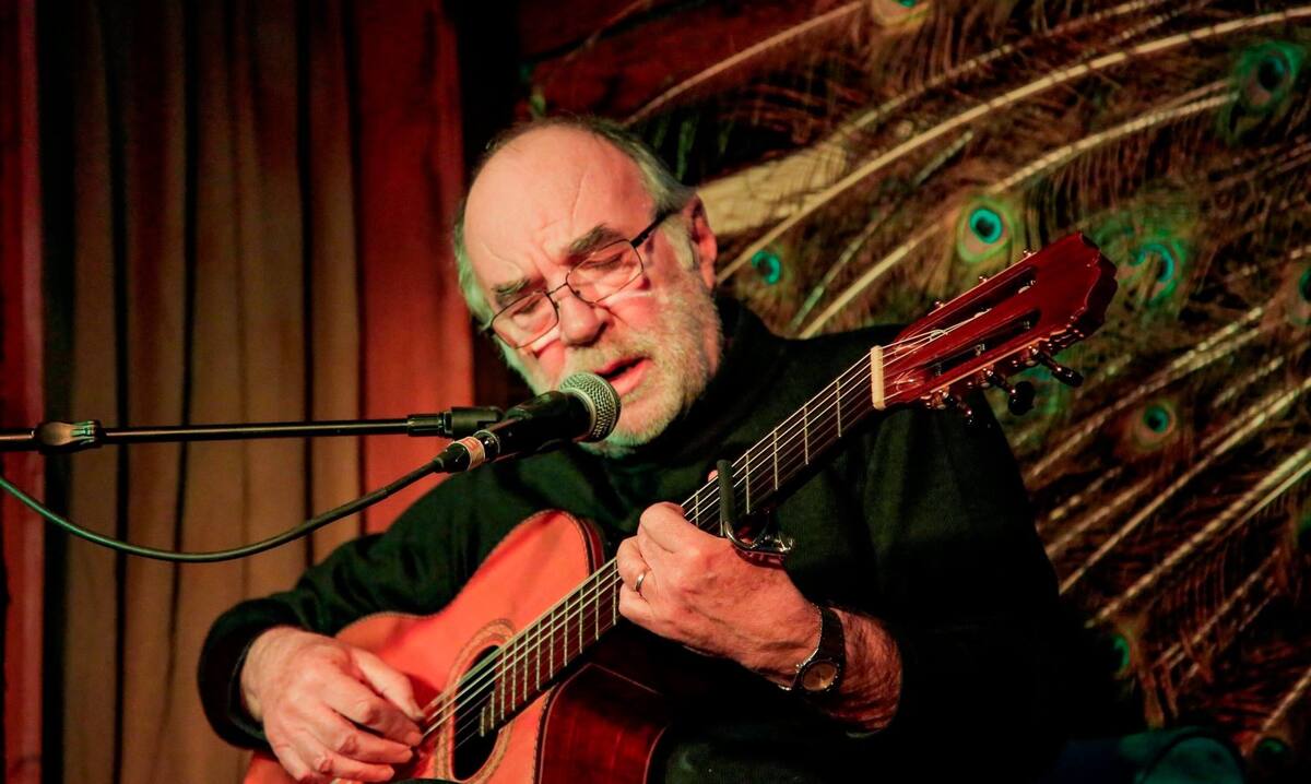 está muy agradecido de ser parte de "Por la Fuerza de la Razón".