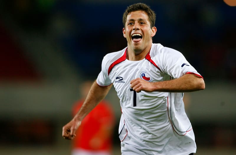 . El exdelantero, en su paso por la Selección Chilena. Foto: Old Photosport.