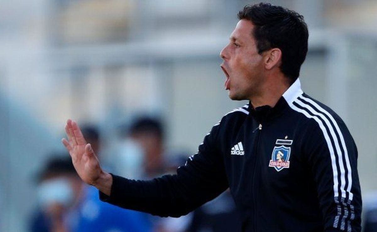 dejó ser el DT de Colo Colo Proyección