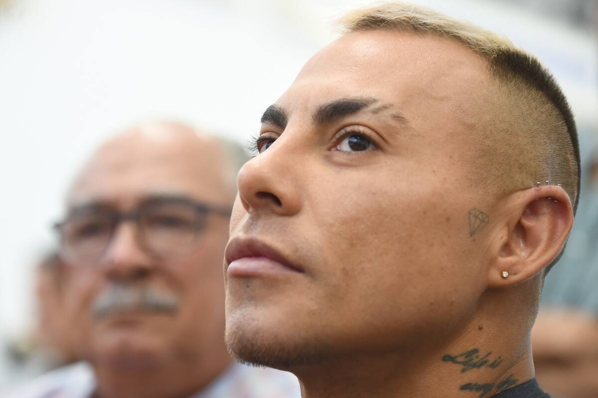 en su presentación en Nacional. Ahora el club trabaja en su salida. Foto: Agencia Aton/Archivo.