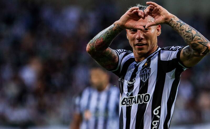 Eduardo Vargas quiere seguir en el Atlético Mineiro.