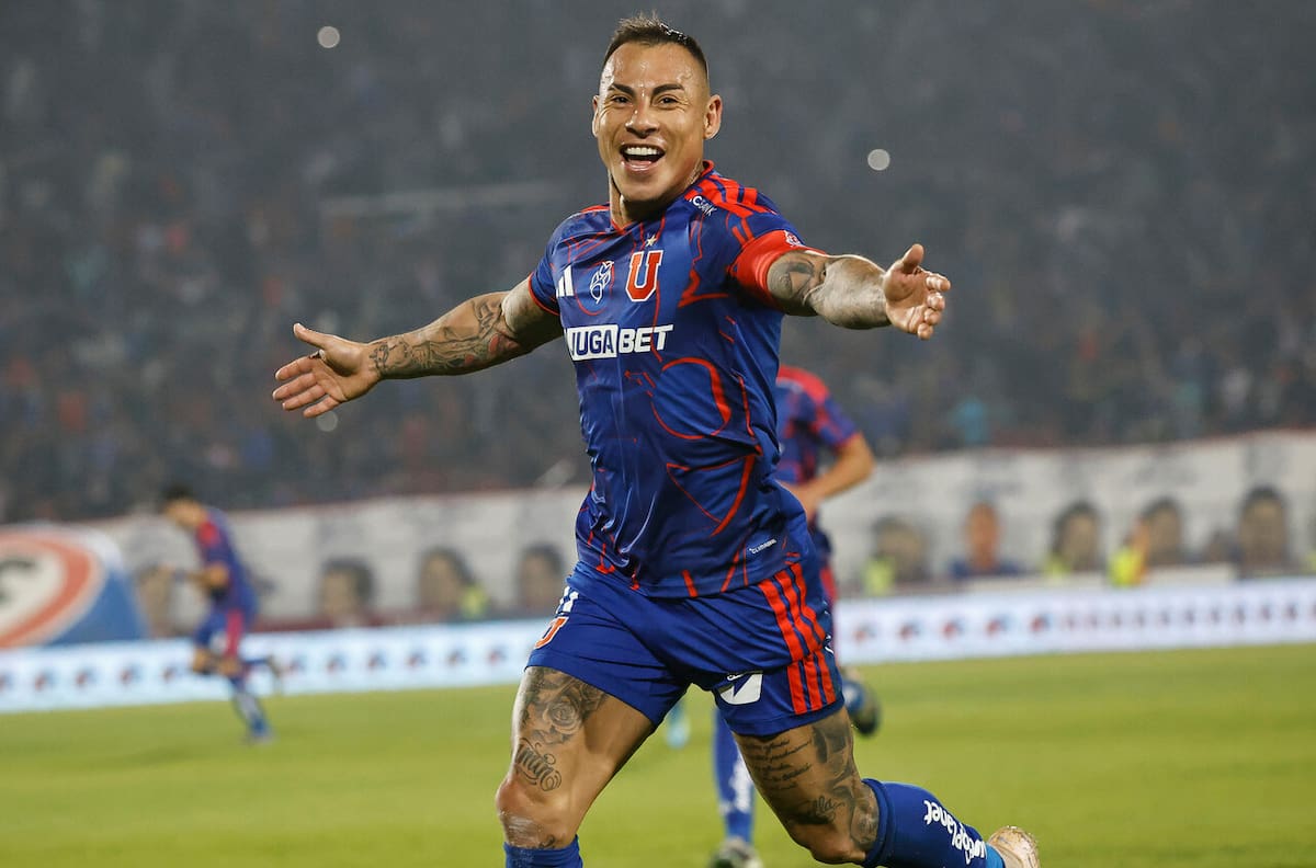Eduardo Vargas le da vida a la U en vital victoria sobre Deportes Concepción