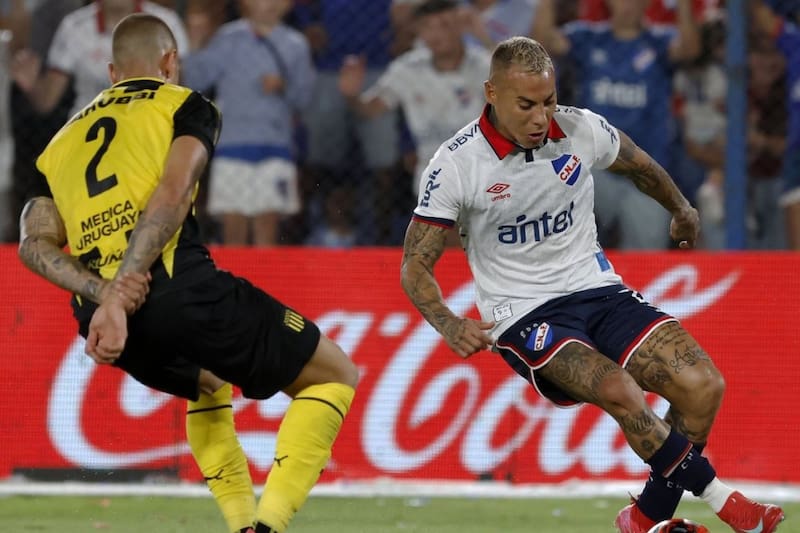 no ha sido titular todavía en Nacional de Montevideo.