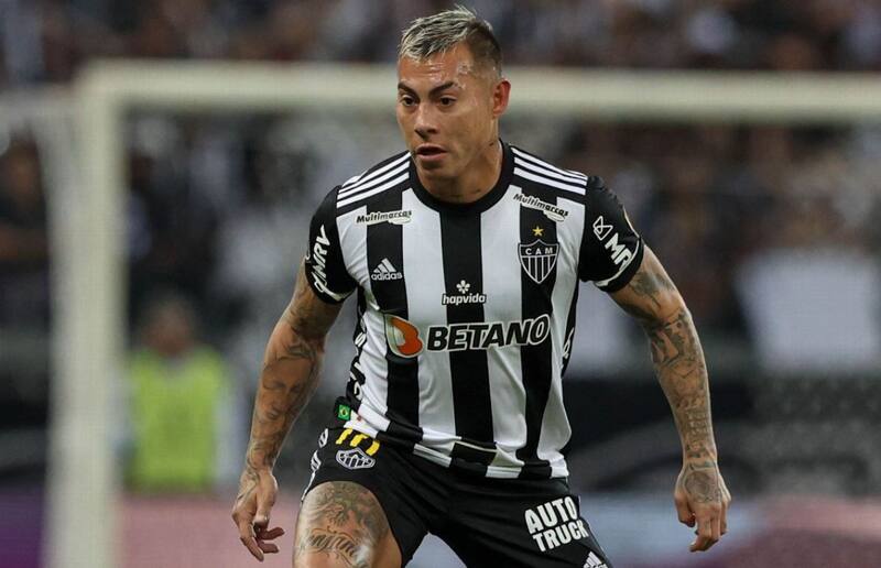 Eduardo Vargas ya no es más jugador del Atlético Mineiro.