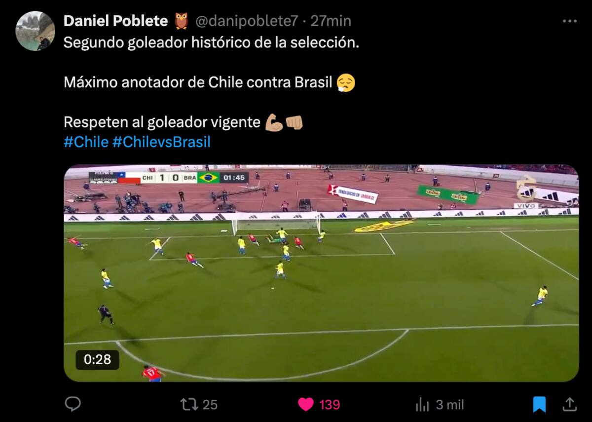 Eduardo Vargas el más aplaudido por los hinchas de La Roja.