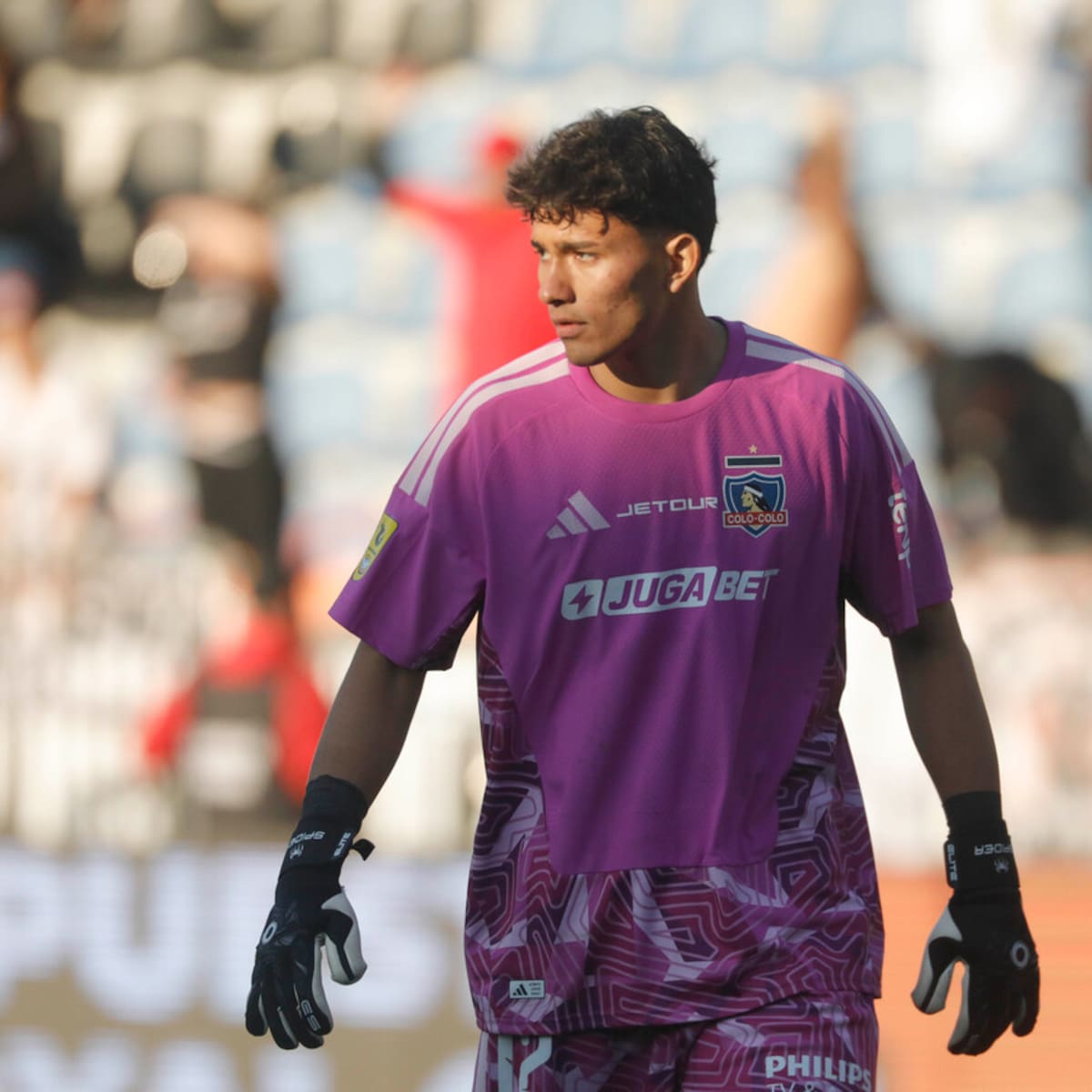 La emoción de Eduardo Villanueva tras volver al arco de Colo-Colo: “Todavía está la herida del partido con Puerto Montt”