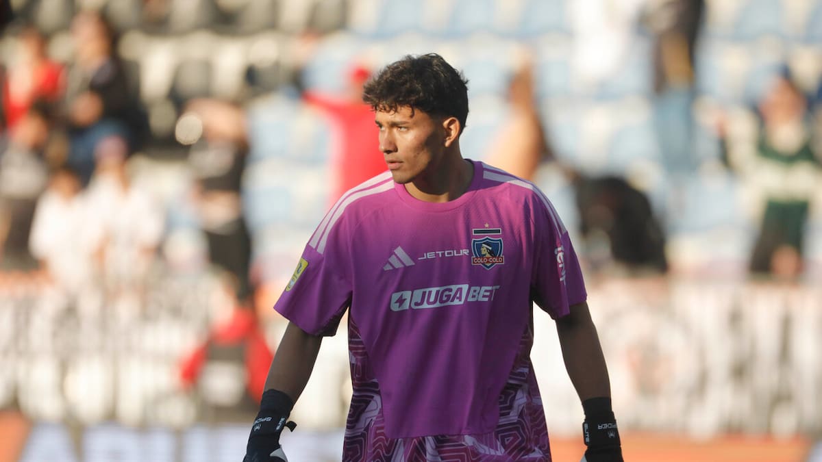 La emoción de Eduardo Villanueva tras volver al arco de Colo-Colo: “Todavía está la herida del partido con Puerto Montt”