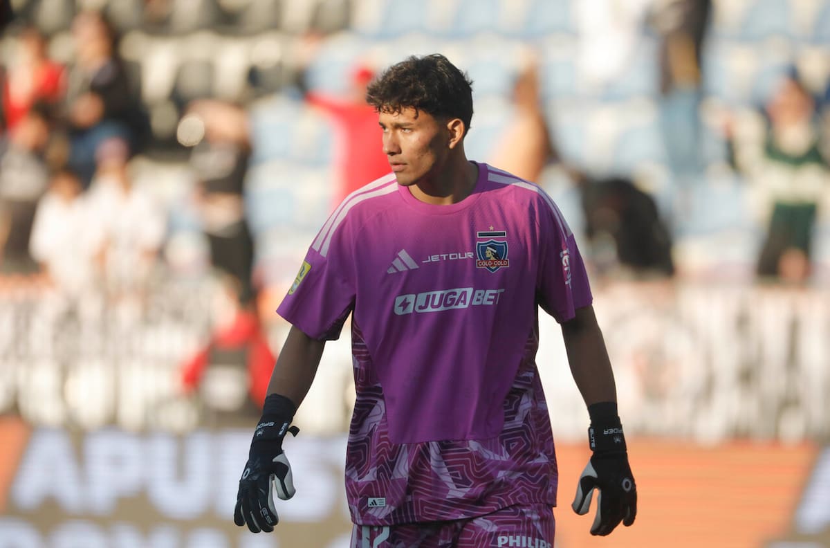 La emoción de Eduardo Villanueva tras volver al arco de Colo-Colo: “Todavía está la herida del partido con Puerto Montt”