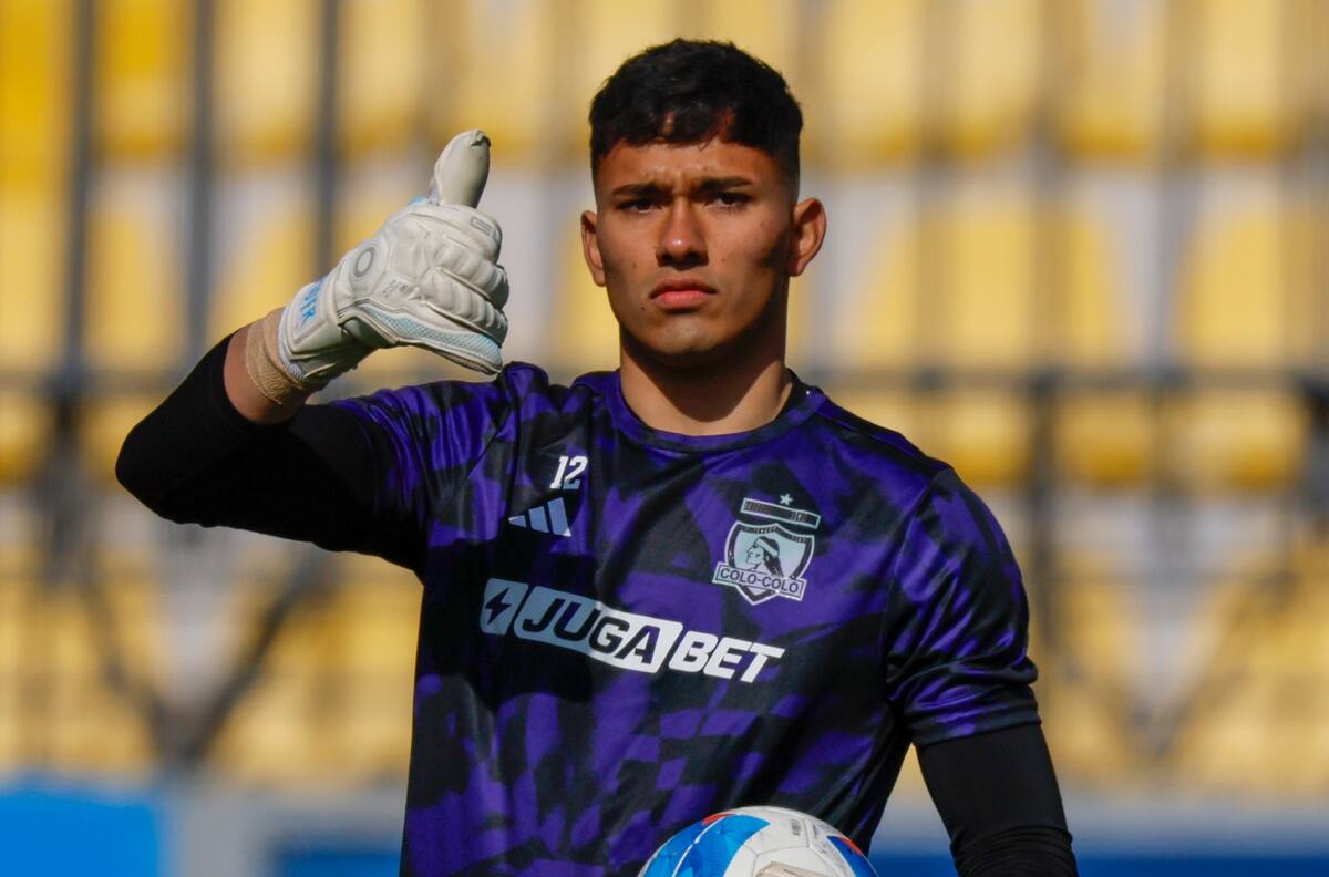 Eduardo Villanueva asoma como moneda de cambio para fichar al próximo portero de Colo Colo