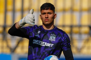 Eduardo Villanueva asoma como moneda de cambio para fichar al próximo portero de Colo Colo