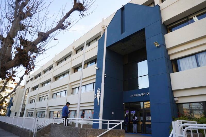 Reconocido colegio de Viña del Mar asume severa crisis económica.