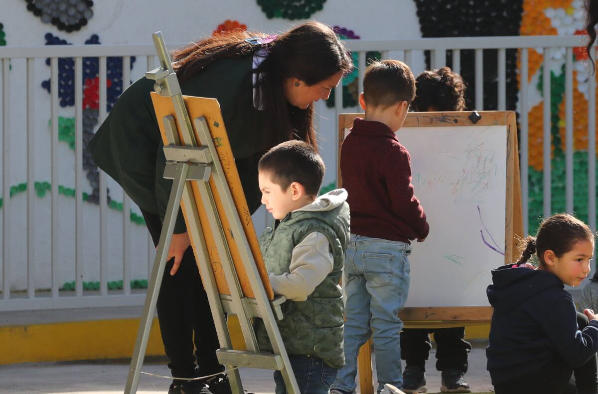 Sueldos alcanzan el $1.100.000: Estas son las universidades con mayor empleabilidad en Educación Parvularia