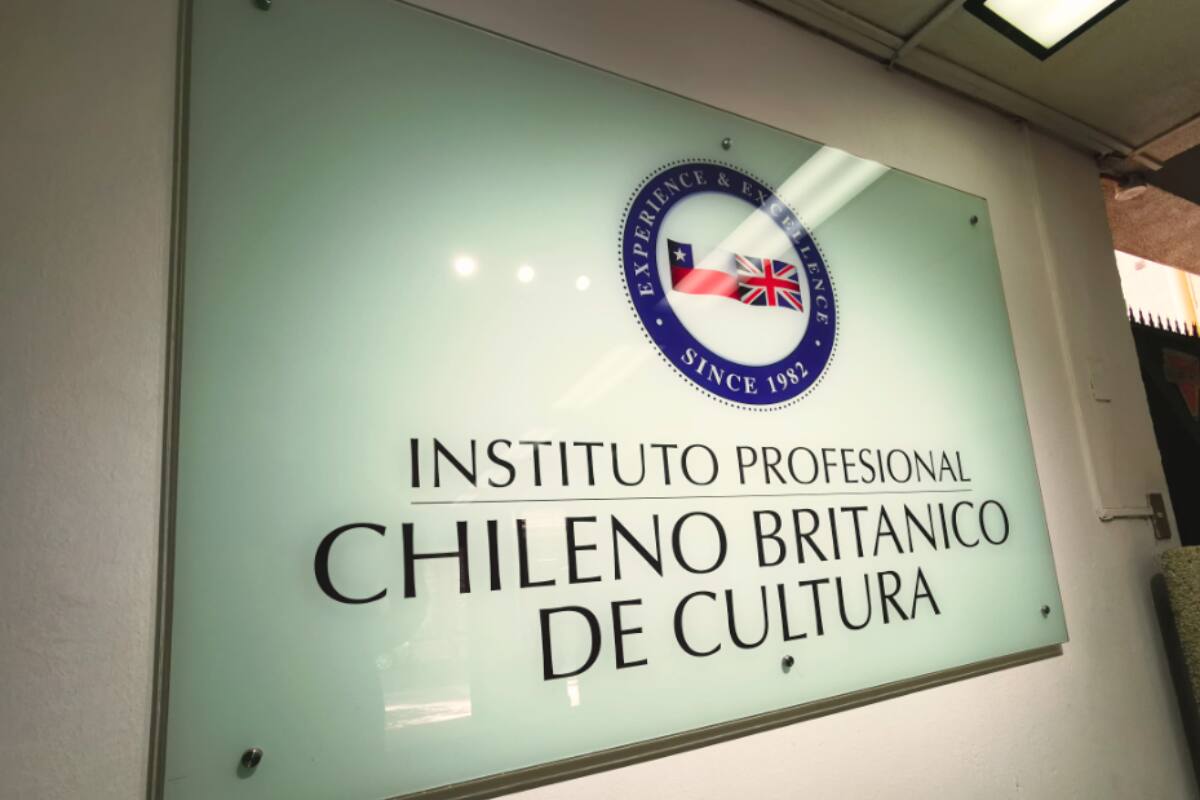 Sernac inicia proceso contra institución por atrasos en la devolución de dineros.
