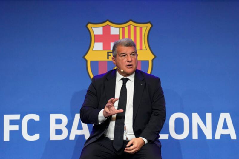 El ejecutivo del Barcelona se ha visto en el escándalo por posible regreso de Messi al Barça