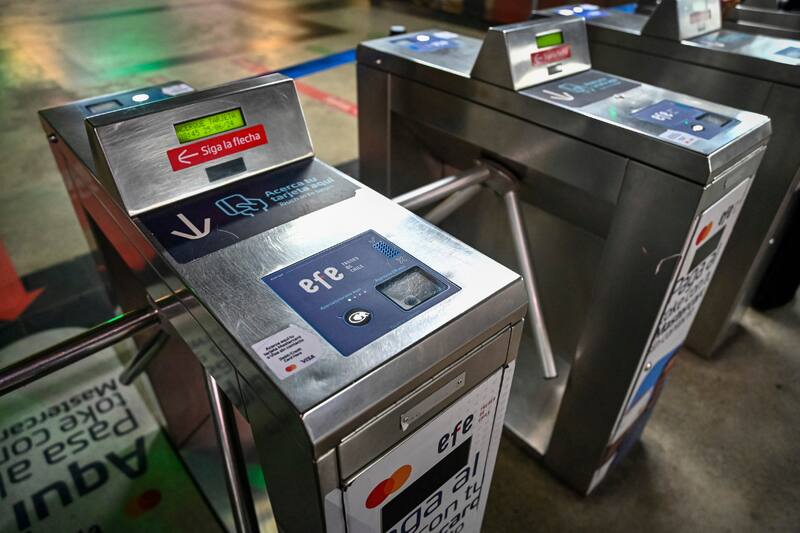 Este beneficio permite a los clientes de Banco Estado pagar el servicio de trenes con su tarjeta o aplicación.