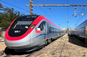 EFE implementa buses de refuerzo para tramos cortados por paro de maquinistas