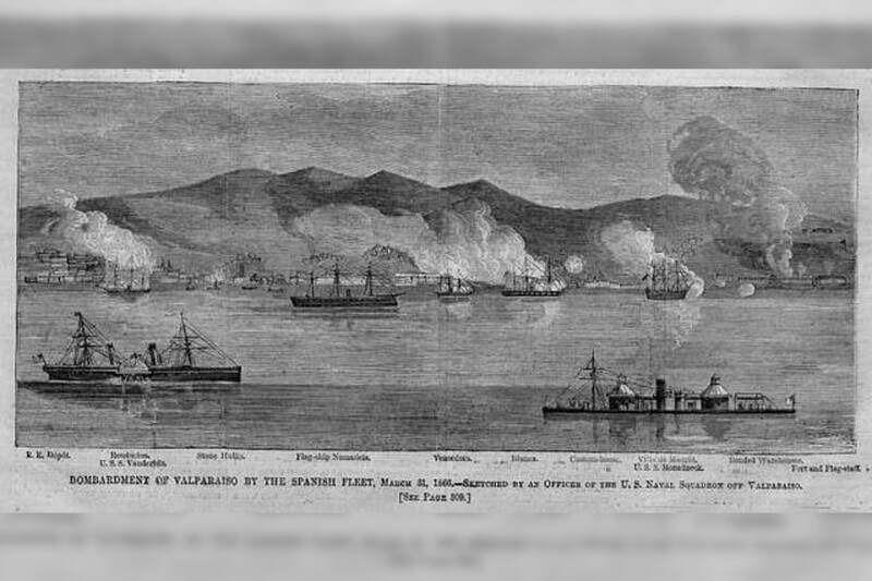 Ocurre el primer bombardeo contra el puerto de Valparaíso.