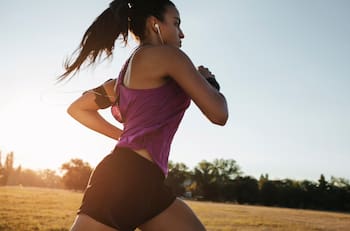 Más efectivos que correr: estos son los 5 mejores ejercicios para hacer cardio