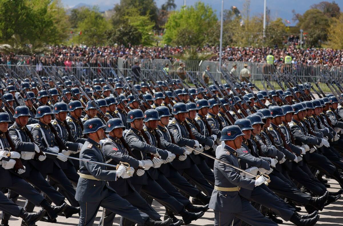 Capitana dada de baja gana demanda al Ejército: será restituida y Fisco deberá pagarle $50.000.000